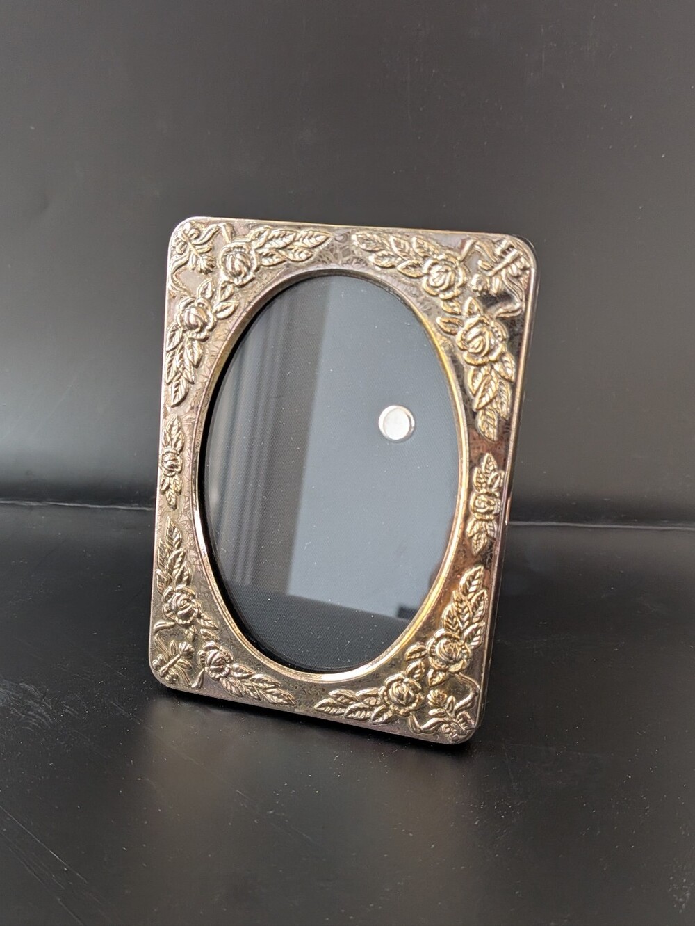 Victorian Ornate Silver Plated Small Oval Embossed Floral Rose Picture Frame 3x4